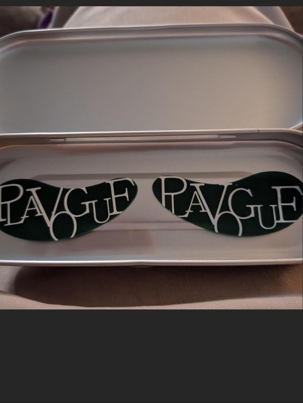 Vogue Dark Green Under-Eye Gel Patches - Branded Eye Masks